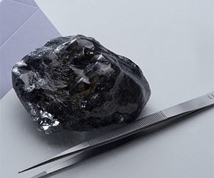 New Record-Breaking Diamond Discovered: 1,758 Carats